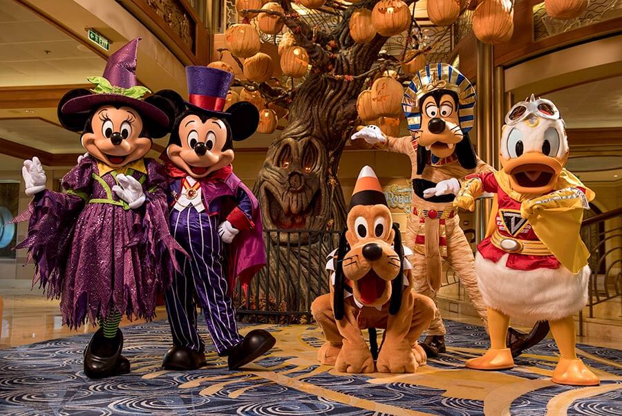Disney Cruise Line Offers More Holiday Cheer Than Ever Before in Fall 2022